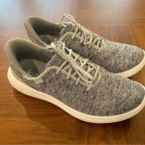 Kizik Men’s Gray Casual Sneakers Size 12